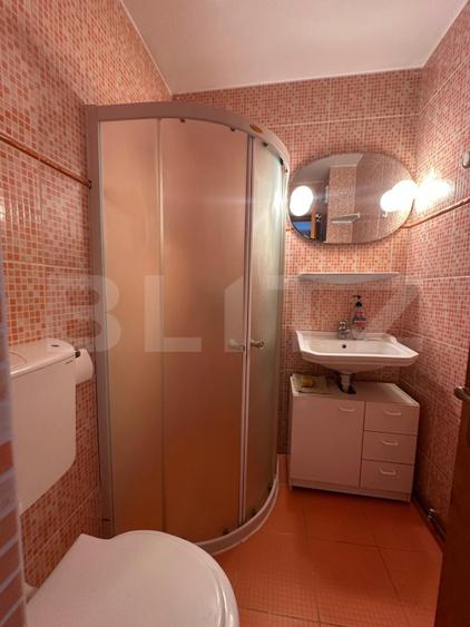 Apartament 4 camere, 100 mp, 2 parcări + 2 boxe, etaj 1, zona Noua - Brașov
