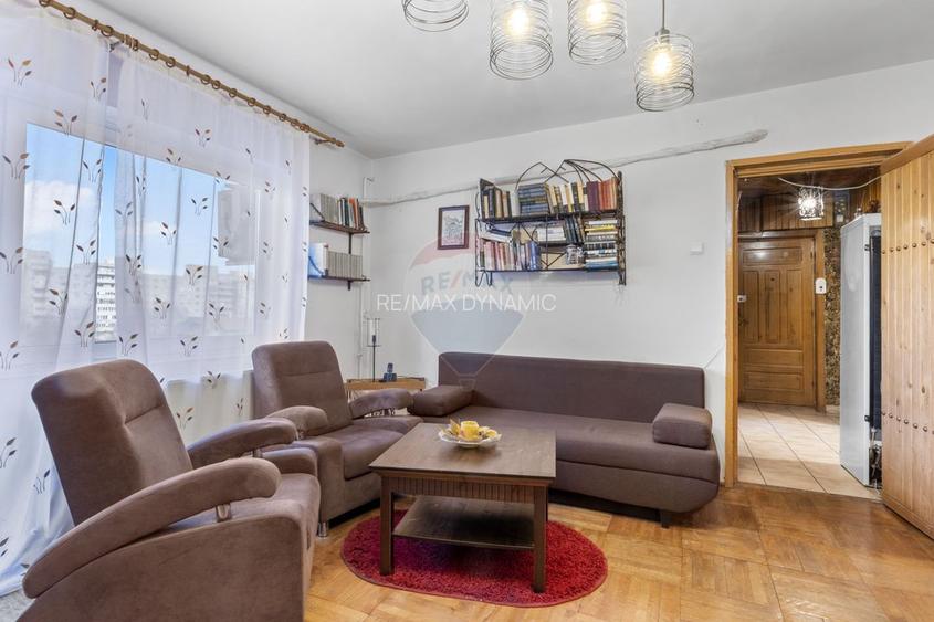 Apartament cu 3 camere de vânzare în zona Aurel Vlaicu - 2