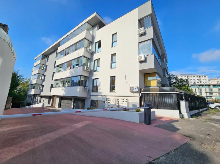 Apartament premium, parcare inclusa. Management profesional.