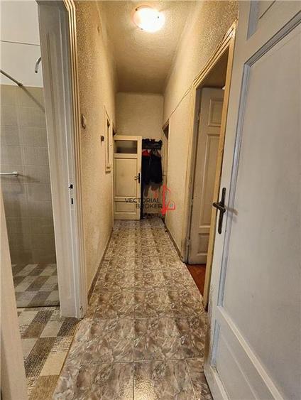 Casa spatioasa cu gradina mare zona Expozitiei Agronomie