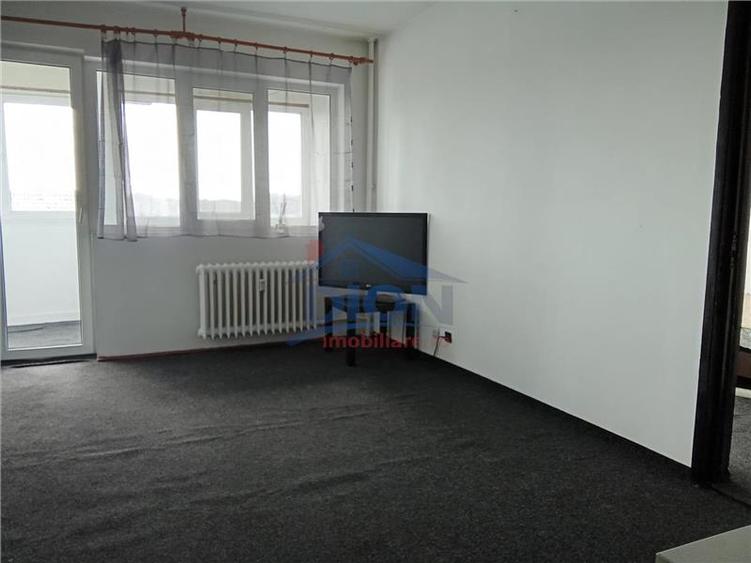 APARTAMENT 2 CAM, DRISTO REBREANU
