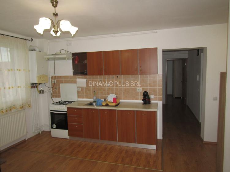 De închiriat apartament 2 camere + living | Sibiu, zona Cedonia, str. Roșiorilor - 9