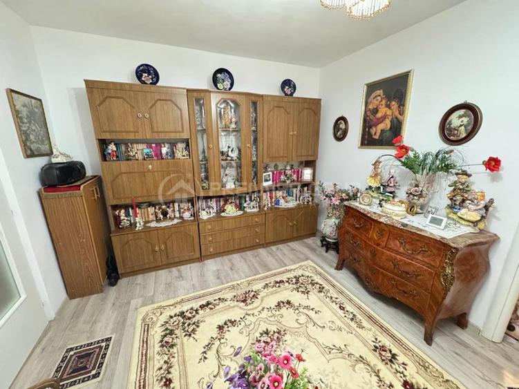 Apartament 3 camere renovat 60mp, Tudor Vladimirescu, CT