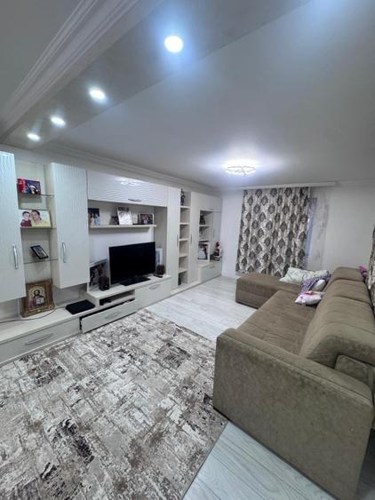 Casa individuala, teren 400mp, Radauti