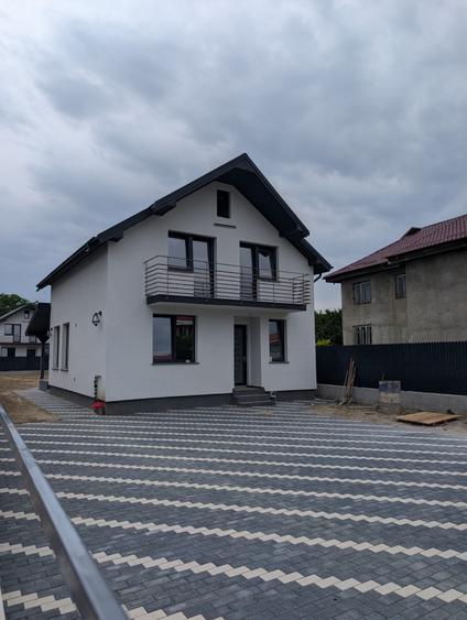Vila toate utilitățile, încălzire pardoseală, Serbanesti