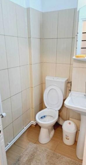 Apartament 3 camere zona tomis nord mobilat utilat 40 mp
