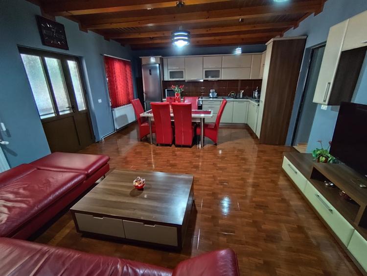 Afacere la cheie! Pensiune (casa de locuit) cu restaurant zona Cugir!