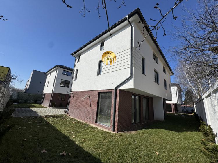 Complex NOU 8 case P+1+M - 5 camere - Otopeni - Ferme