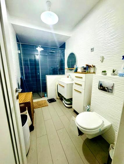 Apartament 3 camere , 70 mp , zona Bmw / Vivo