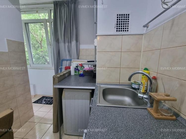 Baba Novac vanzare garsoniera