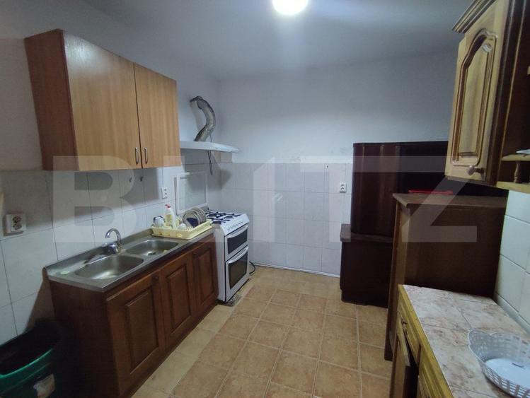 Pensiune 12 camere, 1500 mp teren, Sucevita