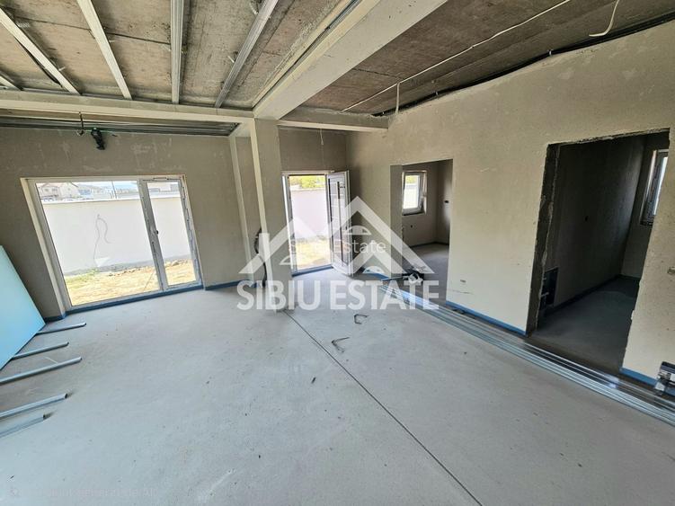 Casa noua 4 camere Selimbar central - 11