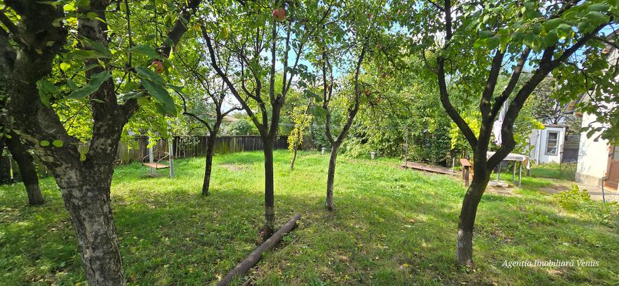 1200mp teren cu casa in Botosani