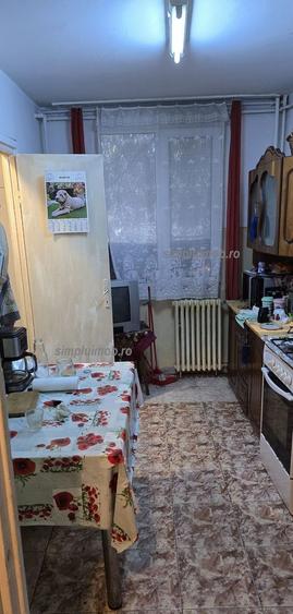 3 Camere Spatios Parcare Resita Huedin
