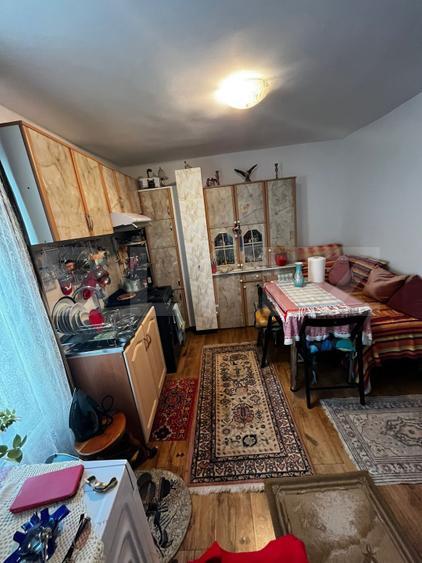 Casa de vanzare, 200 mp, zona Galati-Parc CFR