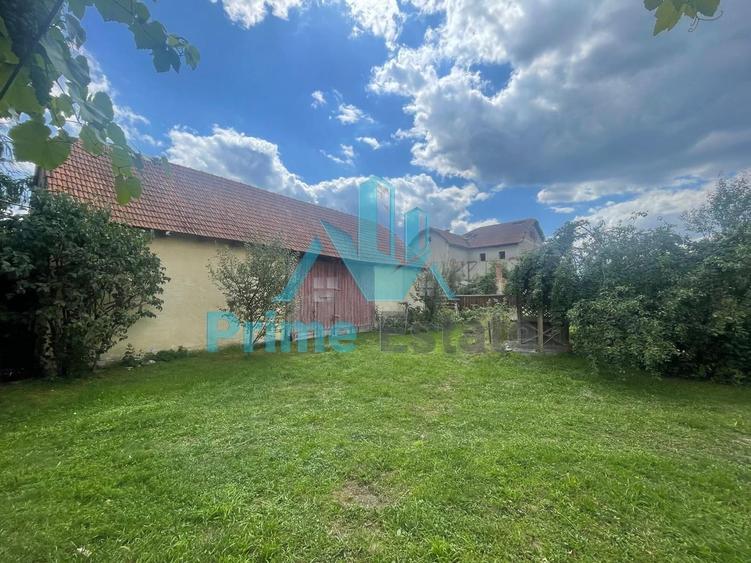 Casa cu teren de 4800 mp in Gilau