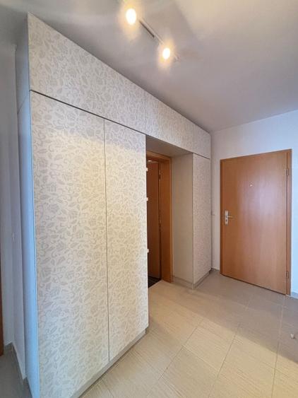 Proprietar - Inchiriez apartament 2 camere Avantgarden 2 + 2 locuri de parcare