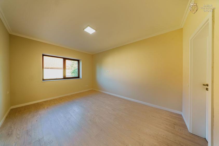 Apartament nou + curte cu terasa 4 camere in Gai