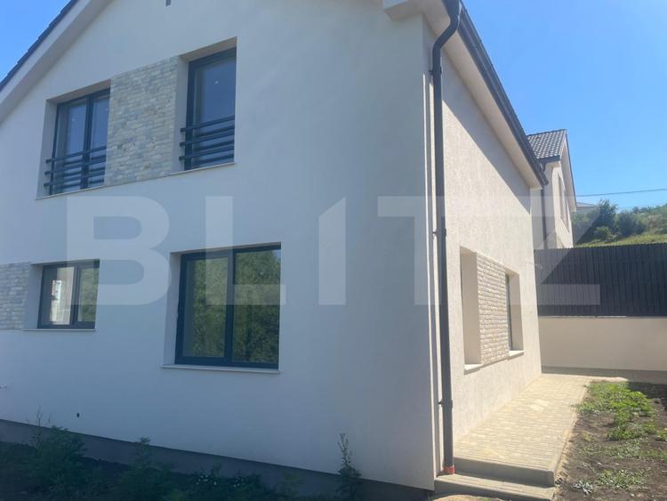 Casă cu 3 dormitoare doar 195000 Euro zona Planoare din Dezmir!