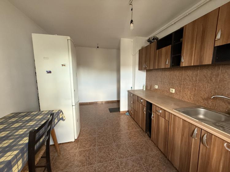 Apartament 2 camere, 51 mp utili + balcon - Girocului
