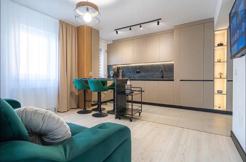 Apartament 3 camere compact 2 camere modificat, Parter înalt, Parcare, boxa