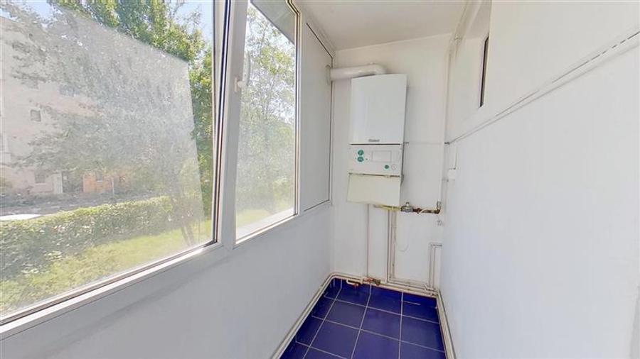 Proprietate, decomandat structurata, etaj1, pe 3 camere, Sacele, Brasov