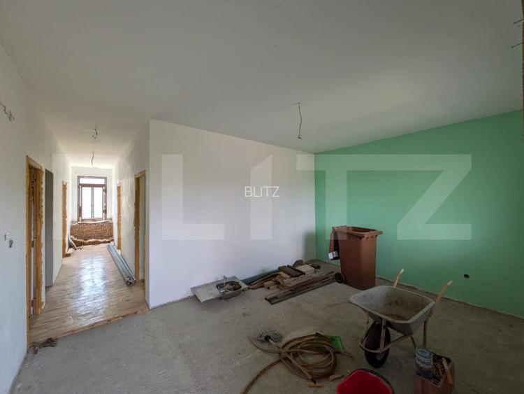 Casa semi-finisata de vanzare, 299 mp, zona Moreni