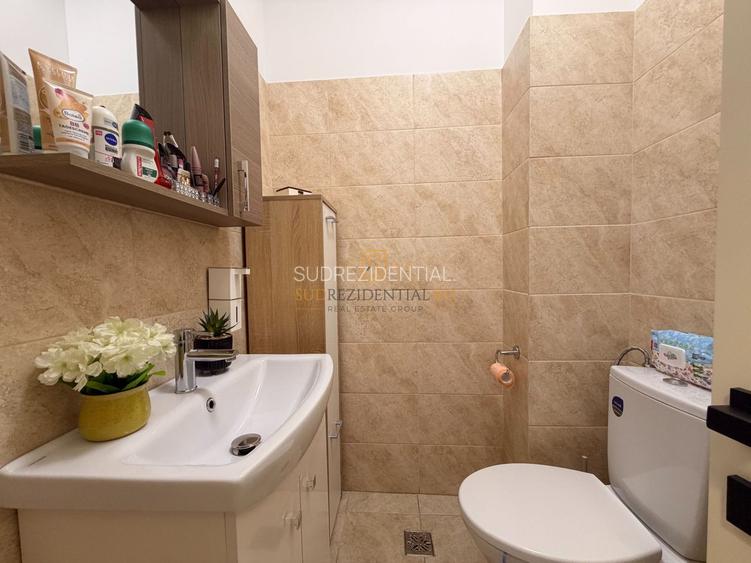 Confort și Eleganță: Apartament 3 Camere în Inima Sectorului 4 - 16
