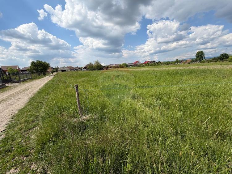 Loc casa  / investitie / parcelare - TEREN in Mogosesti