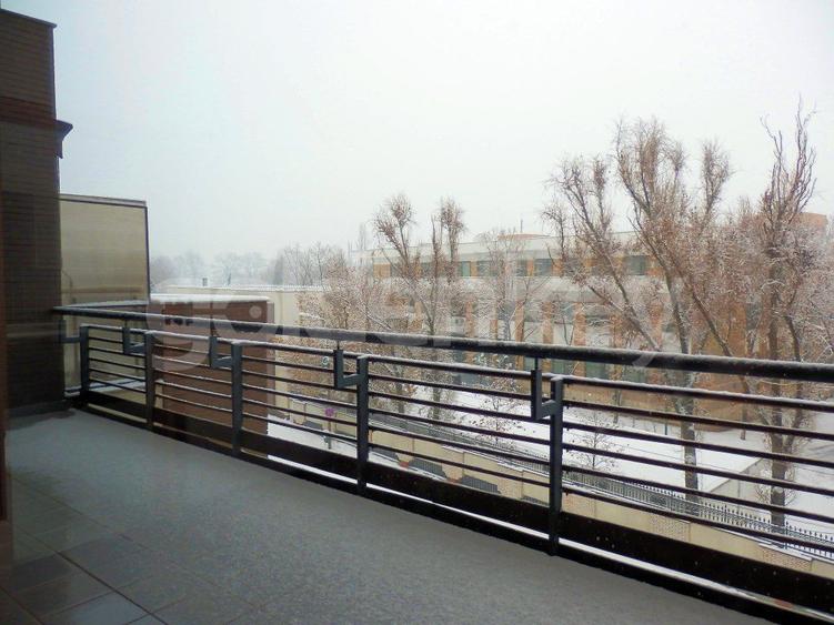 Apartament duplex cu 3 camere langa parc | garaj si boxa