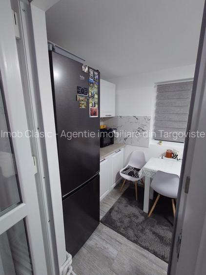 Vanzare apartament 3 camere , parter , micro 11 Târgoviște - 9