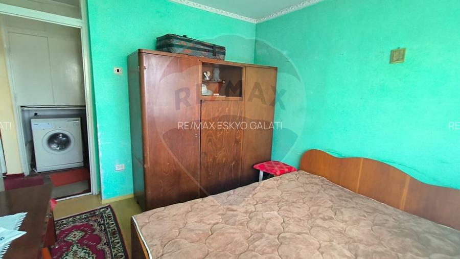 Apartament cu 3 camere de vânzare, decomandat Micro 17- Galați - 7