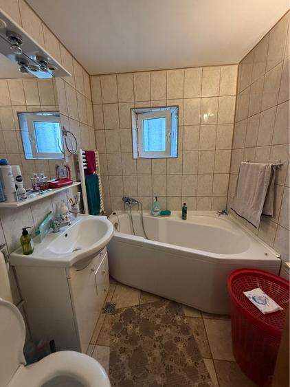 Apartament trei camere - parter cu extindere - Poliție Gară