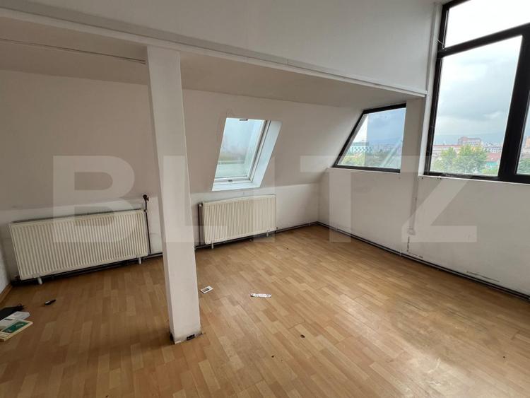 Spațiu birouri, 460 mp, zona P-ța 1 Mai