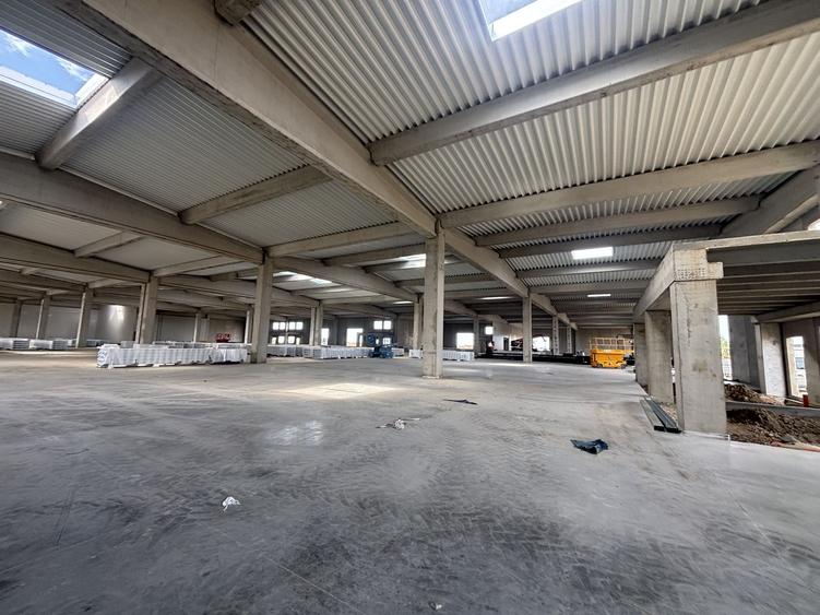 Spatiu de productie si depozitare 885 mp