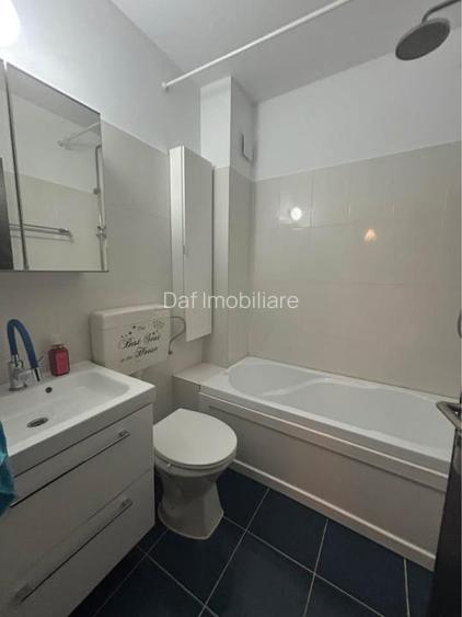 3camere- decomandata-centrala proprie-metrou aproape - 2