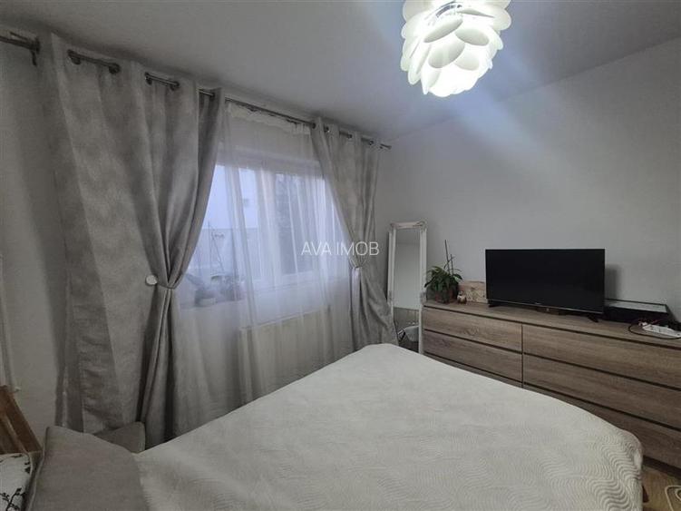 Apartament 3 camere semidecomandat, zona Orizont - 6