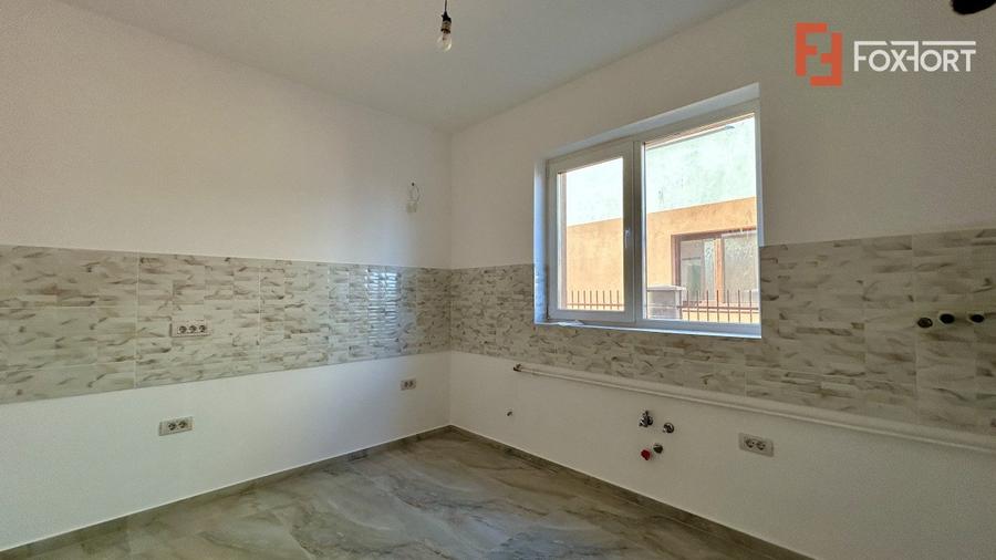 Duplex cu 5 camere de vanzare in Sanandrei - ID V3806
