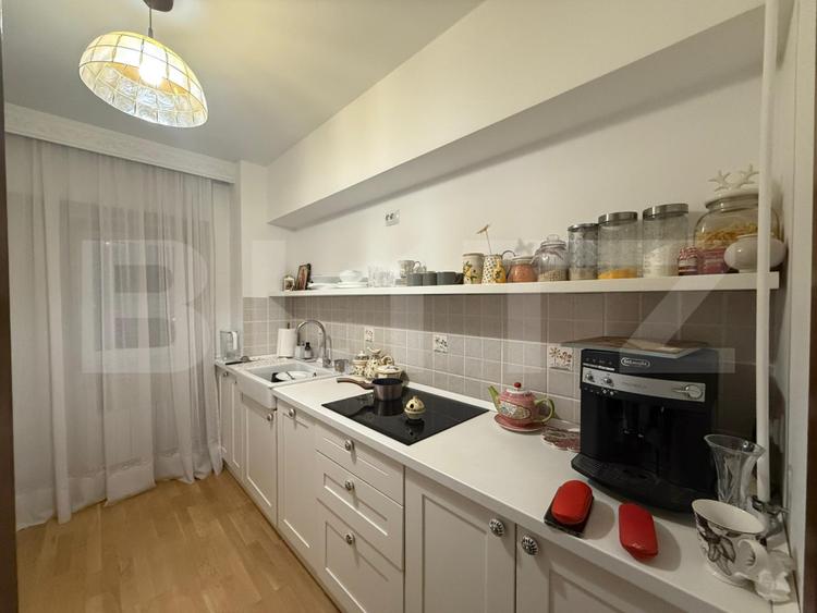 Apartament 3 camere, 65 mp, zona Pacurari