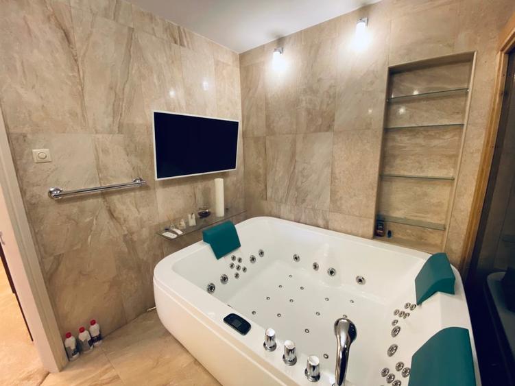 Studio Unic cu Sauna si Jacuzzi | 70 MP | Loc Parcare Inclus | Calea Plevnei