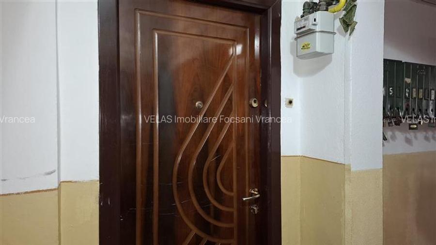 Apartament 2 camere, parter, CT, central - 11