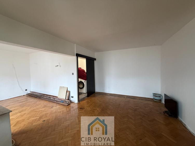 Vanzare apartament 4 camere Calea Mosilor