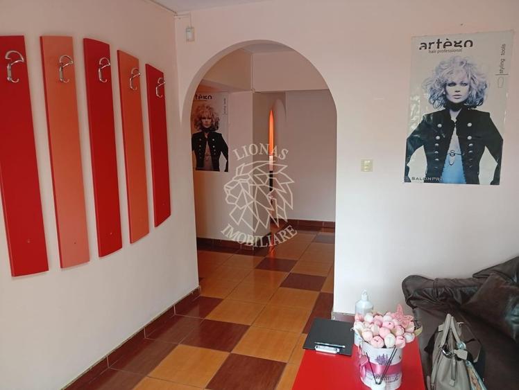 Spatiu comercial 4 camere 70 mp-ideal salon, cabinet-Calea Moldovei