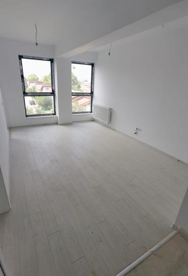 Tomis Plus apartament 2 camere bucatarie separata la cheie etaj 3