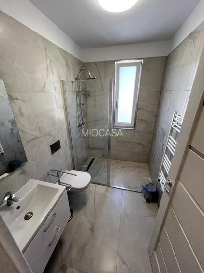 Comision 0%.  Etaj 1. Vila cu 6 ap. Piscina. Mobilat LUX.  Asfalt. Braytim. - 18