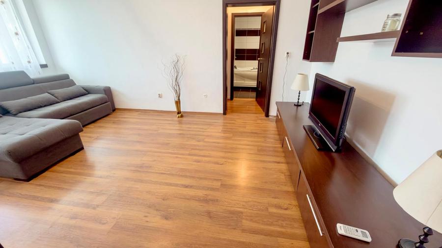 De inchiriat 3 camere, ultracentral – 64 mp | 350 euro/lună