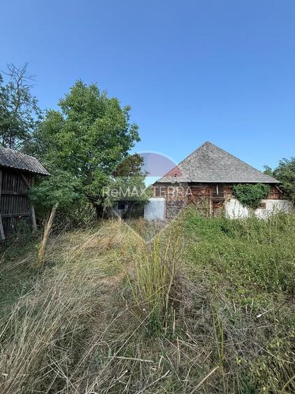 Casă cu 4 camere | Miresu Mare | Oportunitate de Renovare