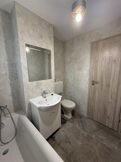 Apartament 3 camere, decomandat, etaj 1 - Lipovei