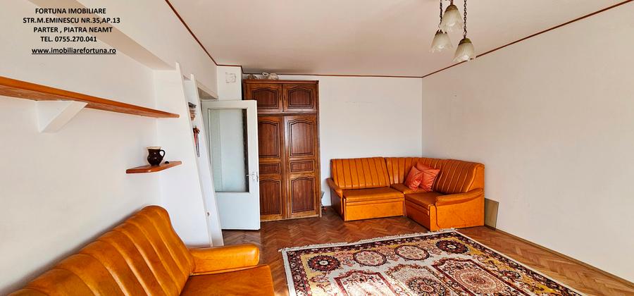 Apartament 3 camere, cu boxa si loc de parcare, zona 1 Mai