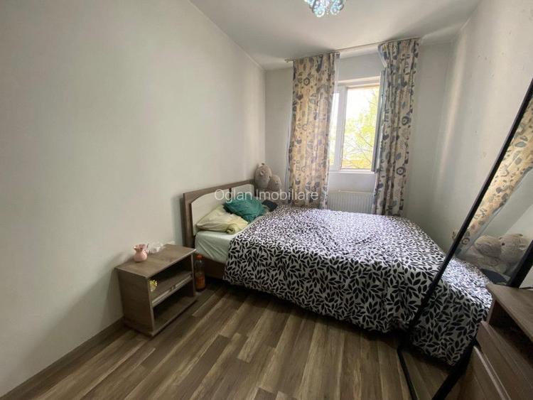 Apartament 3 camere, Etaj 3, zona Tiglari  0% Comision - 2